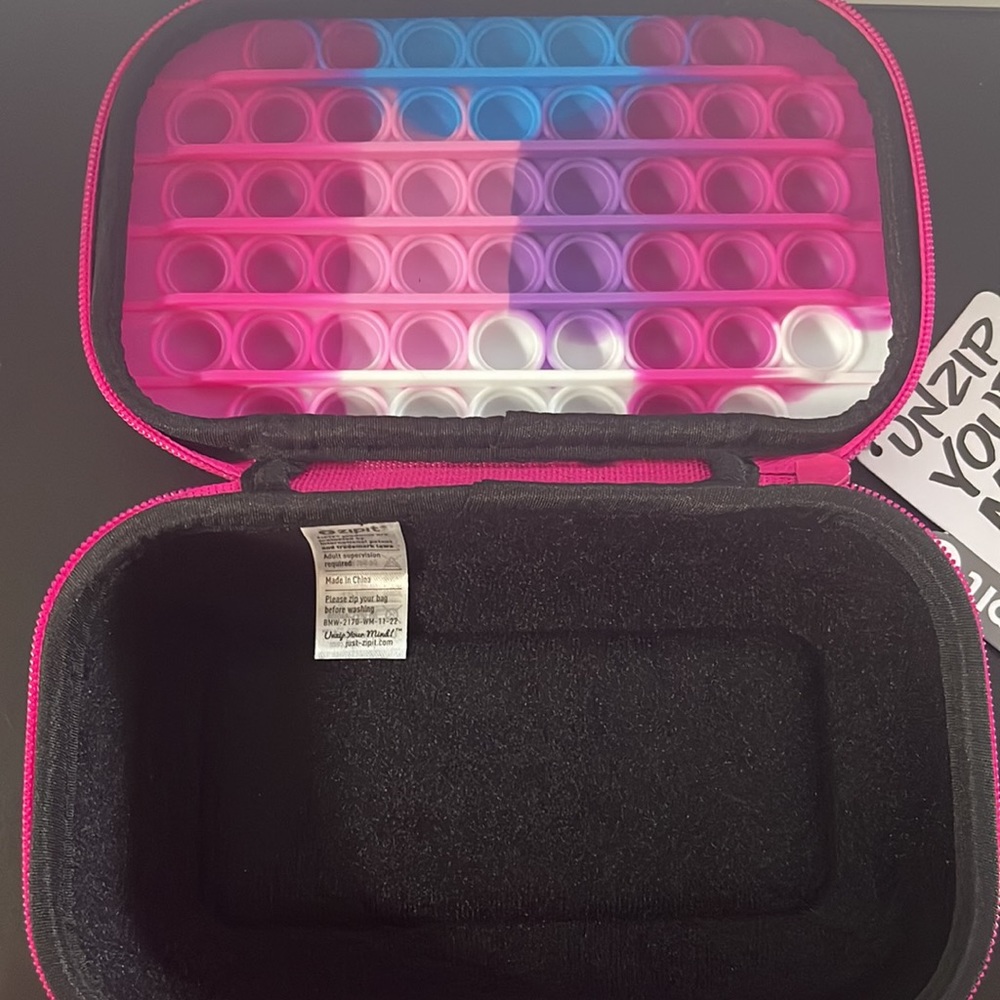 Zipit Zip & Pop Storage Box - Picture 3 of 5